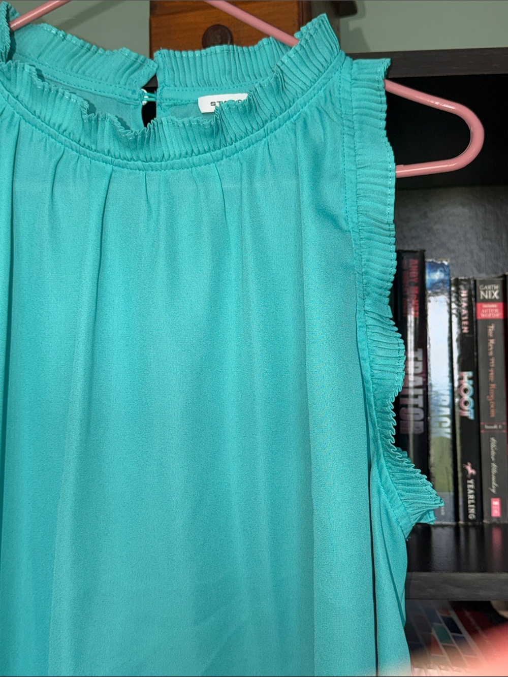 NWOT Staccato Jade Ruffle-Trim Sleeveless Shell
